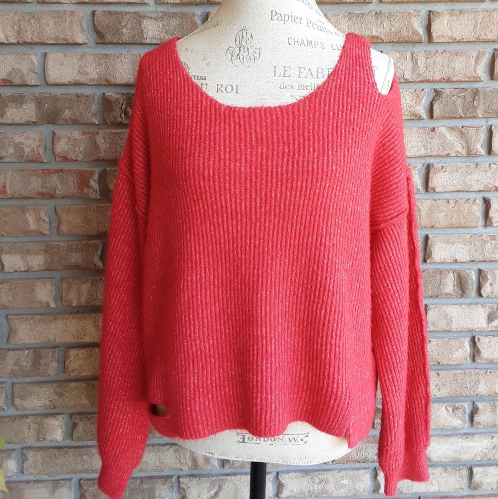 Wildfox oversized distressed cozy winter sweater size medium.